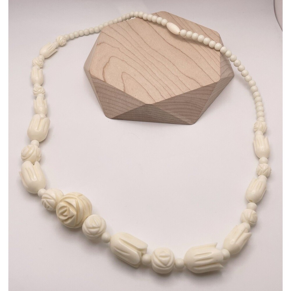 Vintage Celluloid Off-White Carved Rose Tulip Flower Bead Statement Necklace
